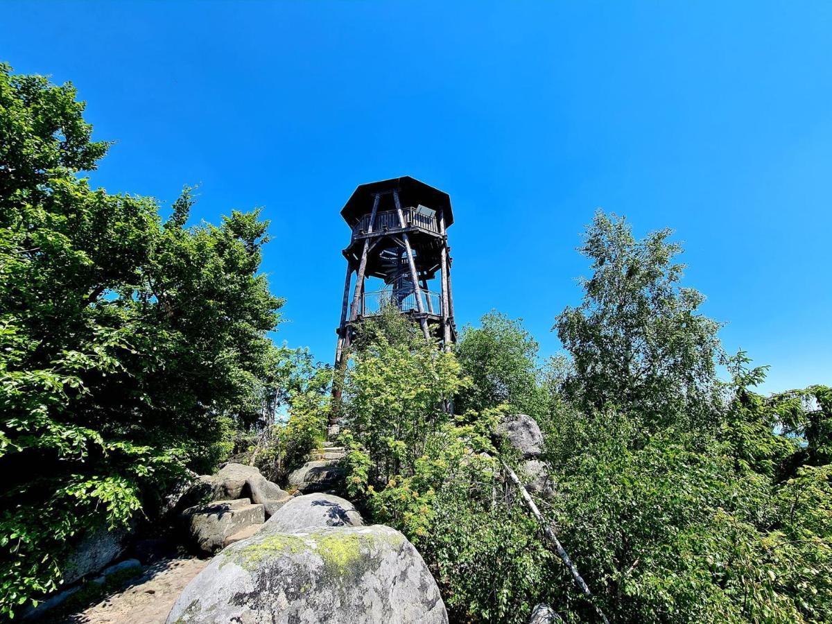 Srub Na Svahu Sjezdovky V Radvanicich Radvanice  Exterior photo